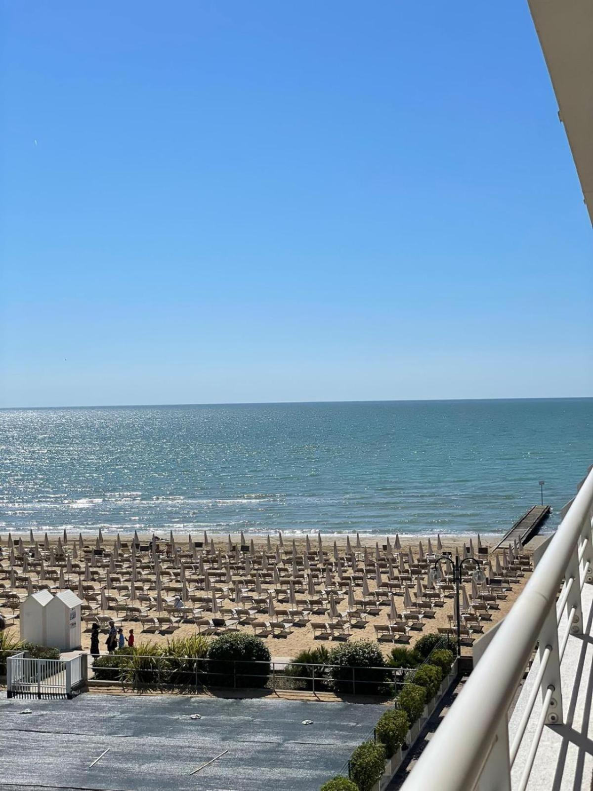 Residence Faro - Walterigato Apartments Solo Per Famiglie Lido di Jesolo Exterior foto